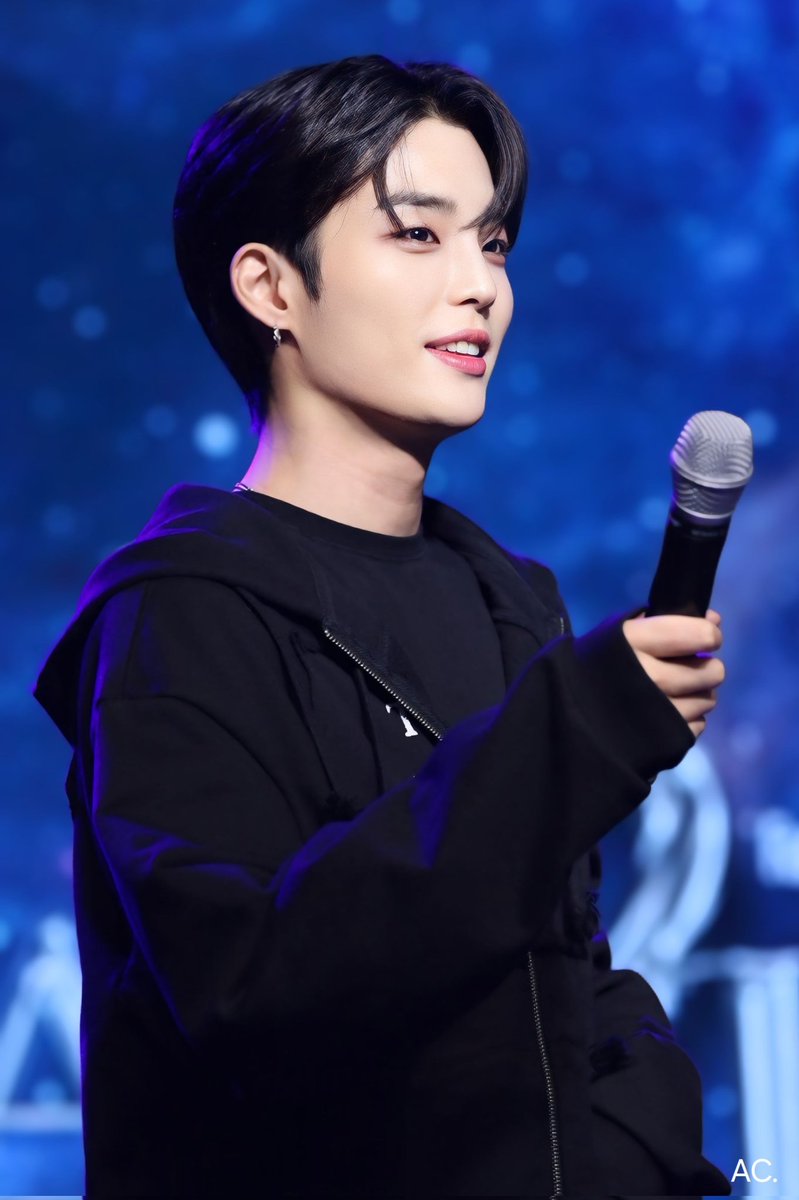 250302 STELLAR TIME 2부 사운드체크

🐶

#김성중 #성중 #KIMSUNGJOONG #SUNGJOONG