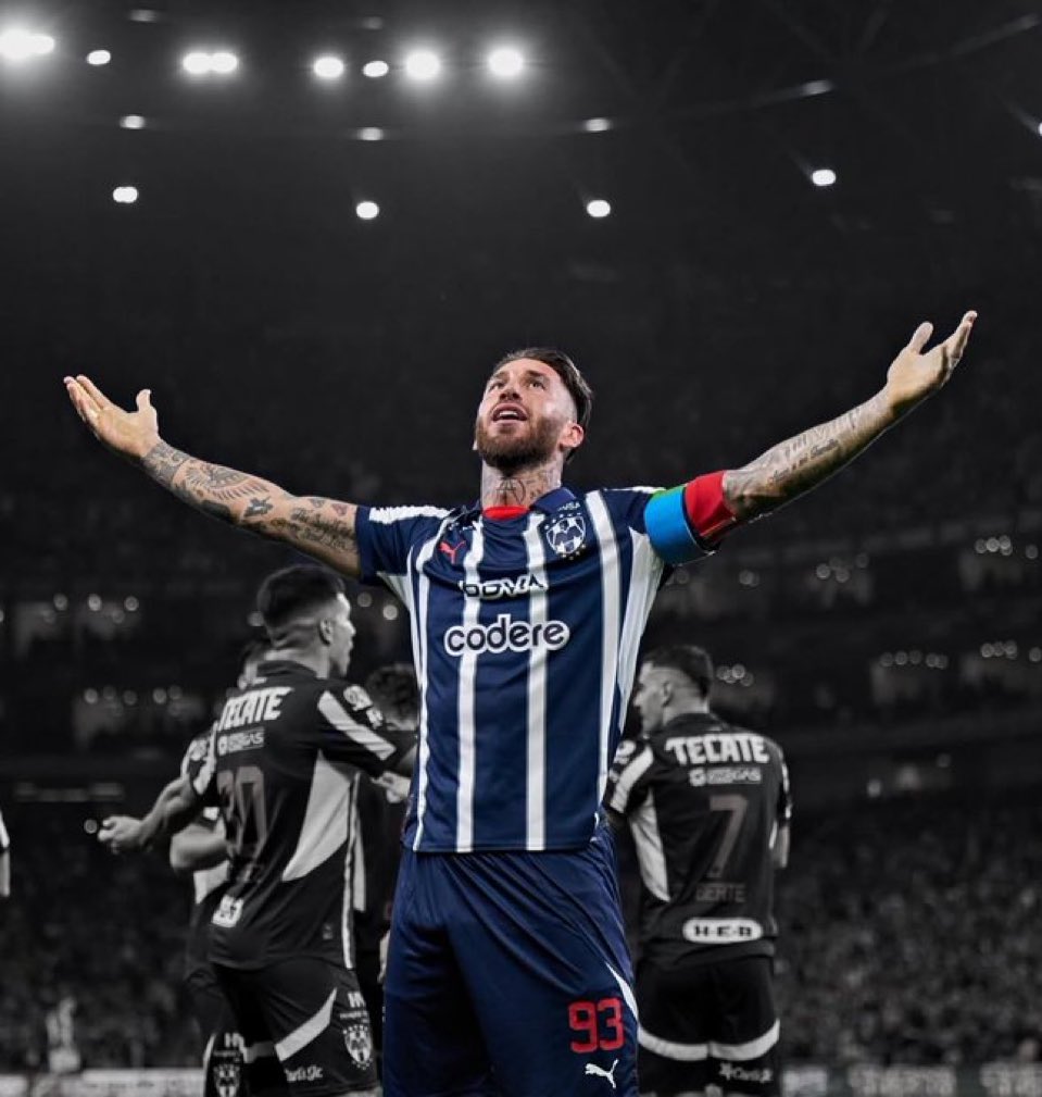 S7RM_'s tweet photo. ياصباح الشوق .. https://t.co/Tft1PwgIdV