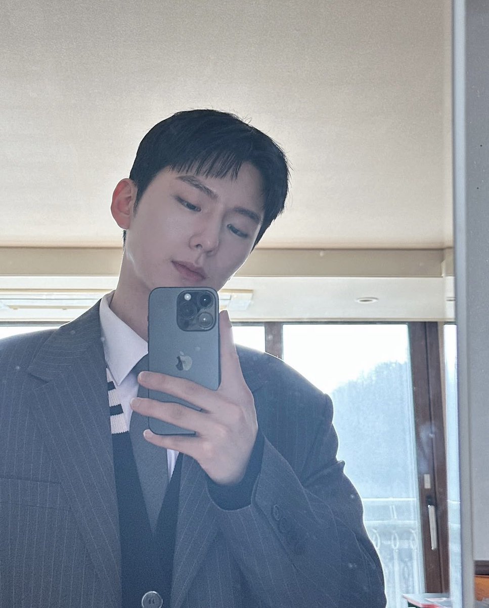yoobebe12's tweet photo. 내가 보고싶던 사진이라고ㅠ https://t.co/9SfOMq6K8A