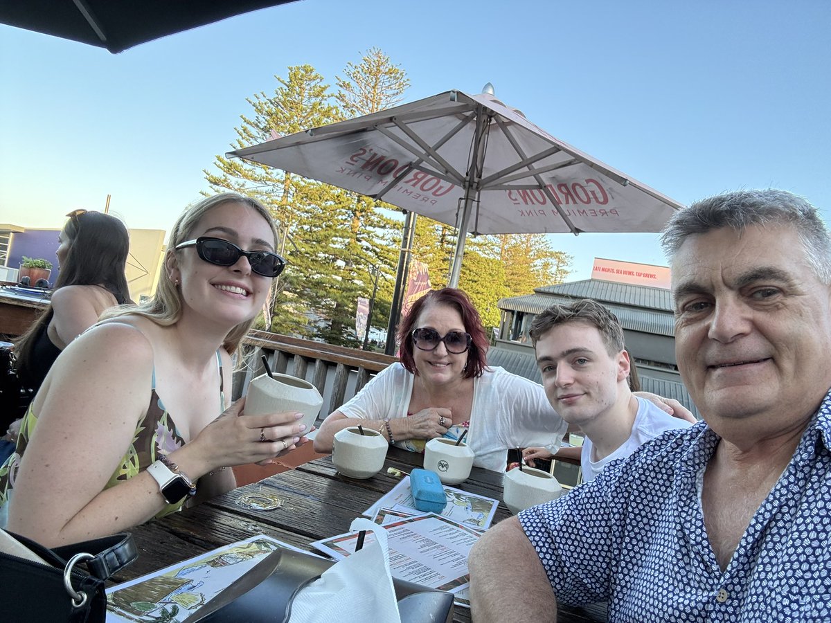 Retirement celebrations on the weekend. Bought the Grange when I first started working in a biotech company 40 years ago so seemed fitting to enjoy with family. Yes, it tasted fantastic 😁