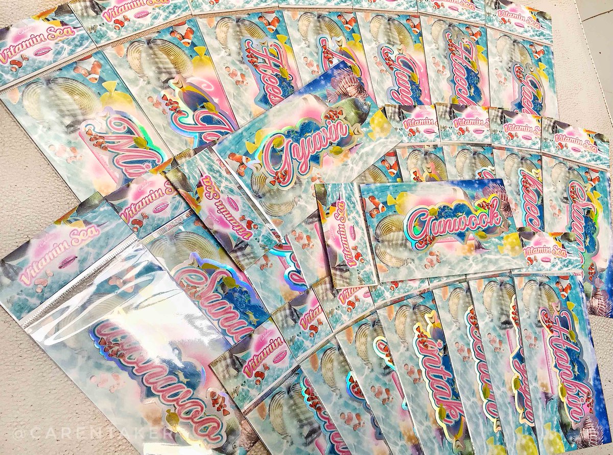 stuffsite's tweet image. sender ada sisa stickies idol ikan gemes holo nih!!😍🐠🫧 mau sale jadi 3 ribuan aja/pcs. sender mau ngabisin stokk🙁 ada yang mau di tag gaa? @/carentaker sells