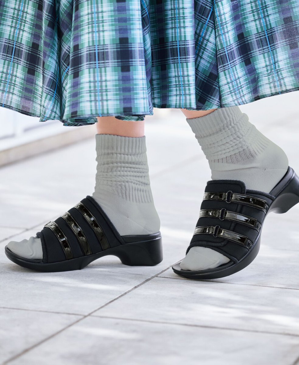 pluscomfort's tweet image. 3/3発売の「通販生活」にプラスコンフォートが掲載されています👡

cataloghouse.co.jp/fashion/shoes_…

#通販生活
#ワイドフィットサンダル
#プラスコンフォート