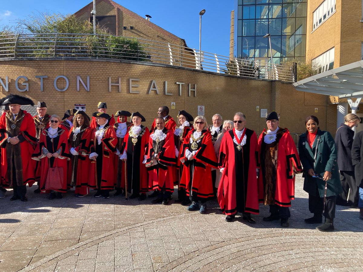 Chin Okunuga (@cokunuga) on Twitter photo Had the privilege over the weekend to welcome the esteemed Mayors of London <a href="/WhitHealth/">Whittington Health NHS Trust</a> as they embarked on the historic annual Whittington Walk.
Thankyou to the Mayors for participating in this honoured tradition. Here’s to celebrating the British heritage.
#londonhistory Had the privilege over the weekend to welcome the esteemed Mayors of London <a href="/WhitHealth/">Whittington Health NHS Trust</a> as they embarked on the historic annual Whittington Walk.
Thankyou to the Mayors for participating in this honoured tradition. Here’s to celebrating the British heritage.
#londonhistory