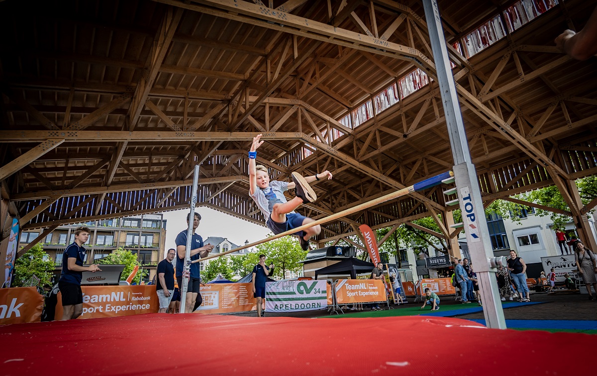 🥇 Topatleten komen naar Apeldoorn voor de Europese Kampioenschappen Indoor Atletiek. Lees meer ▶️ bit.ly/4bnYili