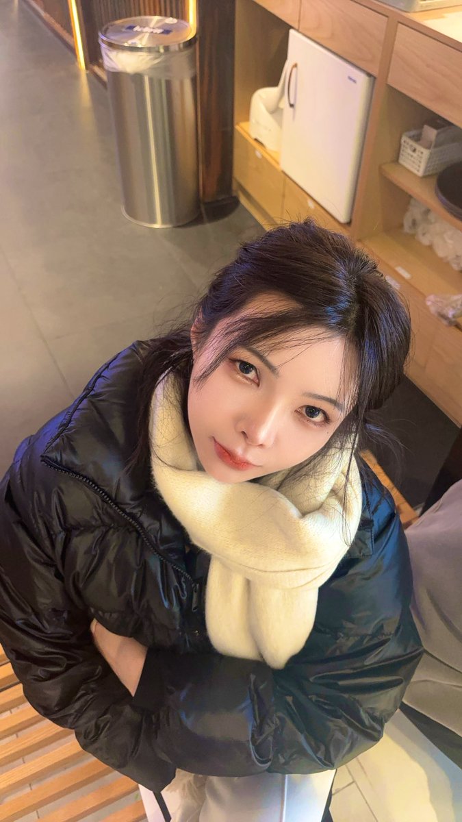 음식 기다리는게 싫은 전소영씨.