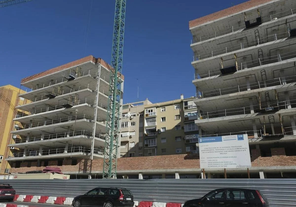Simed (@simedmalaga) on Twitter photo 🏗️ <a href="/FadecoP/">Fadeco Promotores</a> destaca que el nuevo Decreto Ley de Medidas Urgentes en Materia de Vivienda impulsará la oferta de vivienda protegida “de manera inmediata”.
ℹ️ Más información: diariosur.es/andalucia/fade… 🏗️ <a href="/FadecoP/">Fadeco Promotores</a> destaca que el nuevo Decreto Ley de Medidas Urgentes en Materia de Vivienda impulsará la oferta de vivienda protegida “de manera inmediata”.
ℹ️ Más información: diariosur.es/andalucia/fade…