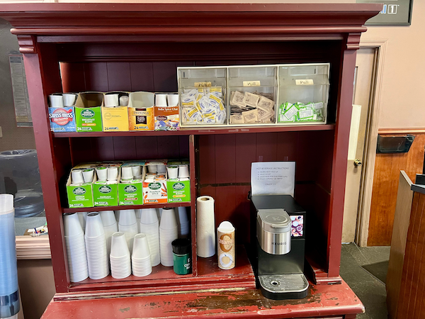 Performancecolc's tweet image. We offer a wide selection of the top tire brands. Our inventory includes all-season tires, winter tires, truck tires of all sizes. We accept all major fleet accounts for oil changes, tire rotations, and brake repairs. Enjoy a complimentary cup of coffee while your wait.