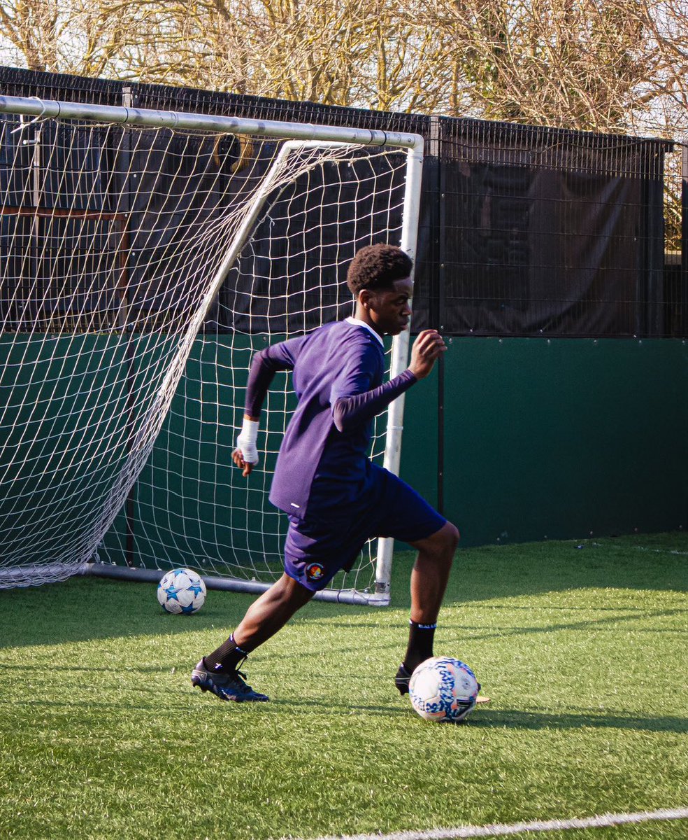Name: Christopher Junior Mwaisango
Age: 16
Position: LW | RW | CAM
Location: East London 
Current International: Tanzania U17s 🇹🇿
Recently received a call up for Afcon U17s
Previous clubs: Bradford City
Current Clubs: Ebbsfleet United U19 and Waltham Forest Borough (Step 7)
