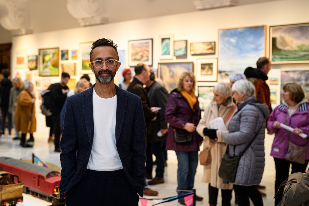 Join us this week for Glynn Vivian at Night!
06.03.25
5:30 pm - 8:00 pm
From 6pm, join artist Hetain Patel, for a ‘Friends of the Glynn Vivian talk’ as he discusses his nationwide project Come As You Really Are.
Performance by the Croseo Choir from 7pm.
<a href="/Artangel/">Artangel</a>
#HetainPatel