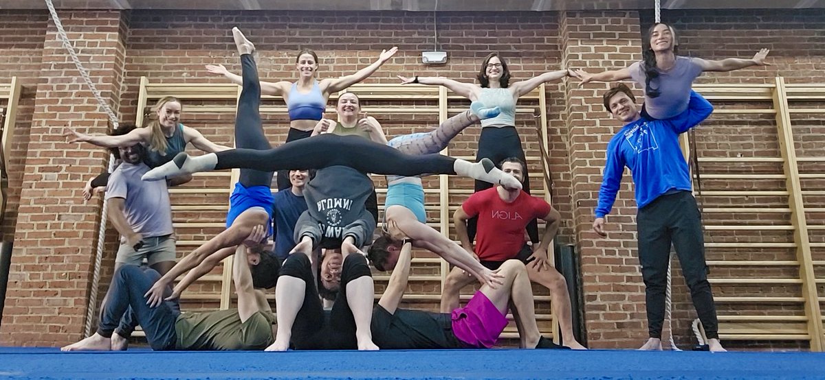 Partner Acro is coming back! We're excited to host Rachel Hipszer and Lizzie Steele for a 6-week series starting on Sunday, March 30th from 1:30-3 pm. These sessions will fill up, so be sure to reserve your spot soon. physicalitydc.com/workshops