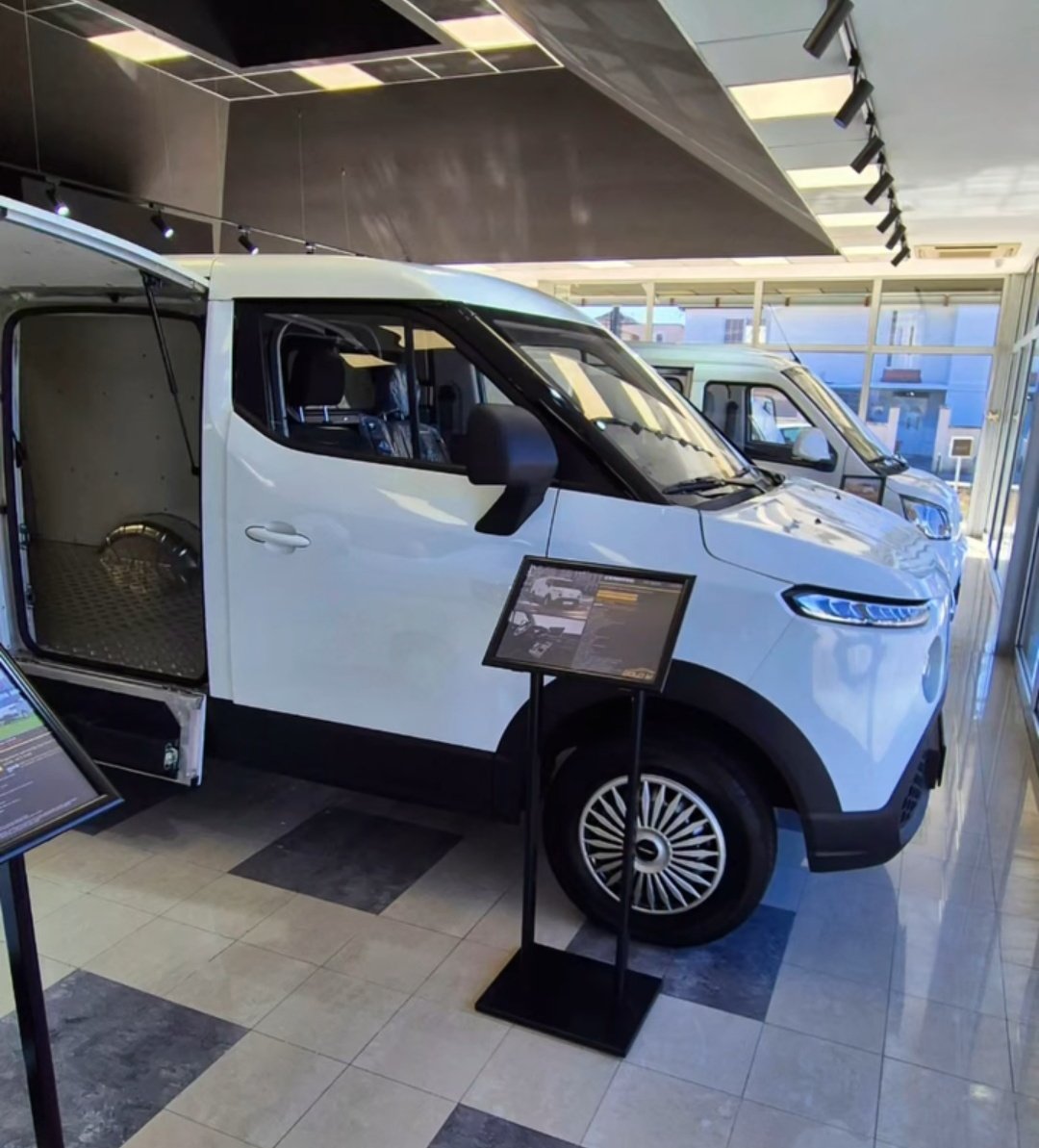 _X_Alex_'s tweet image. x.com/_X_Alex_/statu…
-----
Gold M Electric Cars - Montenegro
#EV #ElectricVehicles

#Avantier #AvantierMotors
#CENN #CENNTRO - $CENN