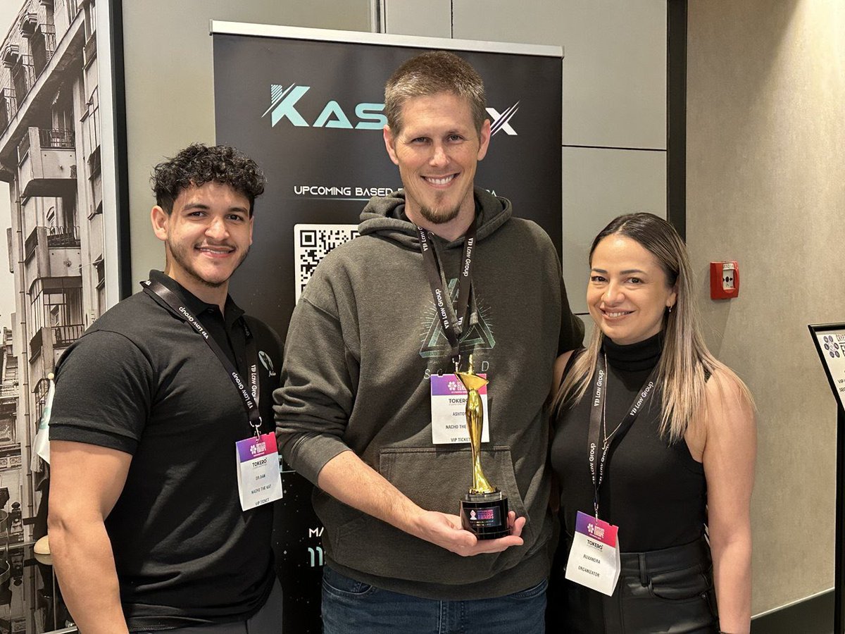 #Kaspa won the Blockchain Innovation Award at <a href="/CryptoExpoEu/">CryptoExpoEurope</a> collected by <a href="/NachoWyborski/">Nacho</a> team! Such a surprising gift we swear we didn’t pay for this!