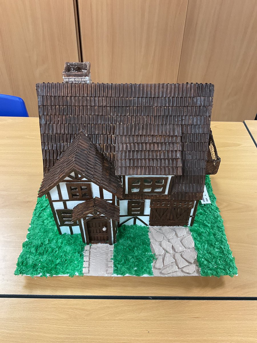 stannespri's tweet image. Can you guess what historical event Year 2 have been exploring based on their amazing house designs? They’ve put so much creativity into it! 🔥✨ Any ideas?

#GreatFireOfLondon #Year2Learning #CreativeMinds