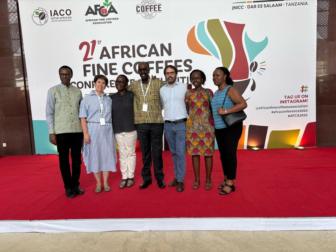 ICOCoffeeOrg's tweet image. From 26 to 28 February, our Executive Director, Vanusia Nogueira , and our incoming Head of Operations, Hannelore Beerlandt , attended the 21st African Fine Coffees Conference & Exhibition in Dar es Salaam (African Fine Coffees Association (AFCA)