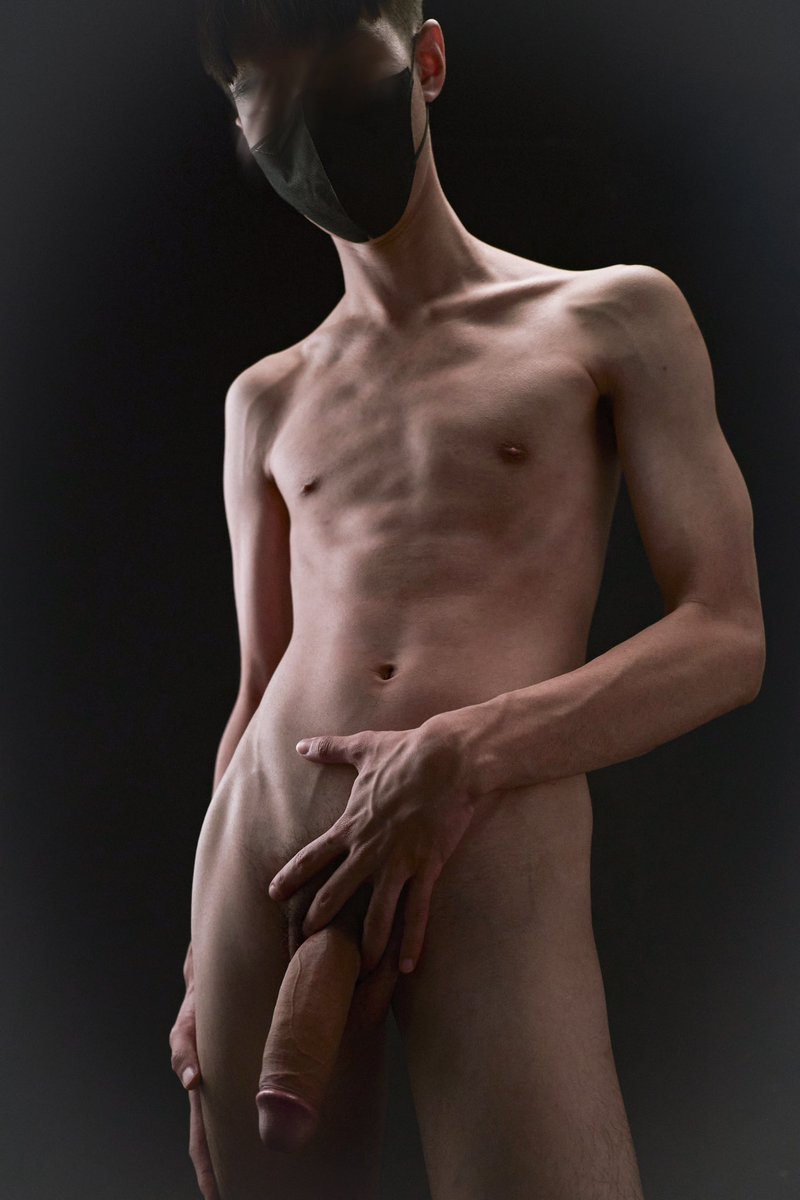 還在等什麼呢😗

#人像攝影 #體態紀錄 #男體攝影
#photography #malephoto 
/
👦🏻： <a href="/qpqp08642/">阿呀</a> 
📷： me