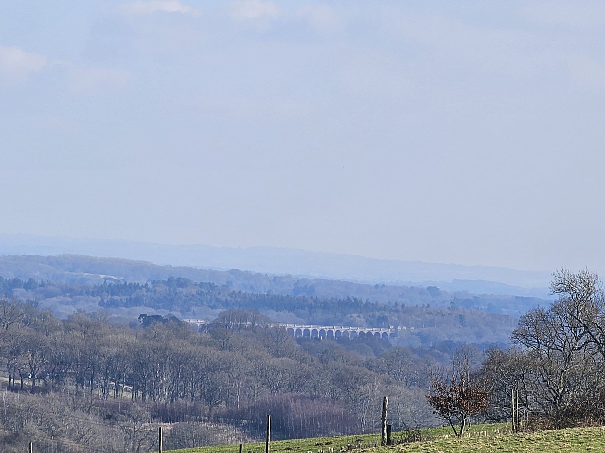 SamChands16's tweet photo. 2/2 😍 beautiful views from Nymans on a clear day @NymansNT @nationaltrust @southeastNT https://t.co/BdVVGIvGmO