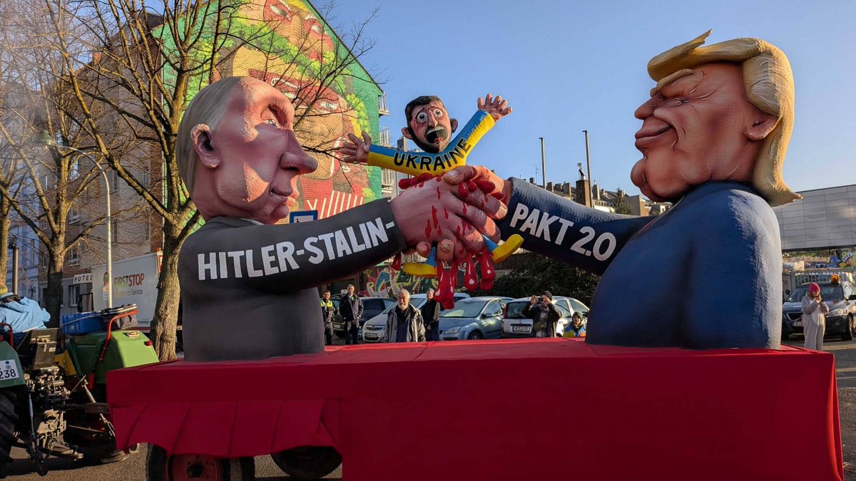 IceyJones tweet media