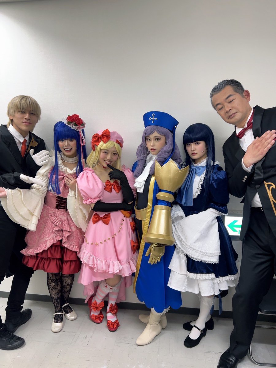 おまけにもう１枚✨
間違い探ししてみてね(笑)
ラムダとベルンは劇中の芝居は勿論、カーテンコール素晴らしかったですよね😆
大サービスでファンの皆さんは大喜びだったのでは😁
EVEのあのシーンも良かったですが今回は劇中も見所満載でした😉
次回ははたしてどうなるのか？
お楽しみ‼️
＃うみステ