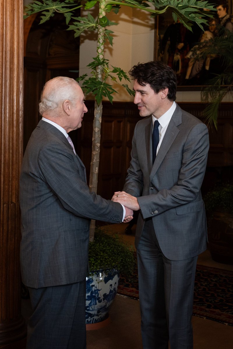 The Royal Family (@royalfamily) on Twitter photo This morning, the Prime Minister of Canada, <a href="/JustinTrudeau/">Justin Trudeau</a>, was received in audience by The King at Sandringham House. 🇨🇦 This morning, the Prime Minister of Canada, <a href="/JustinTrudeau/">Justin Trudeau</a>, was received in audience by The King at Sandringham House. 🇨🇦