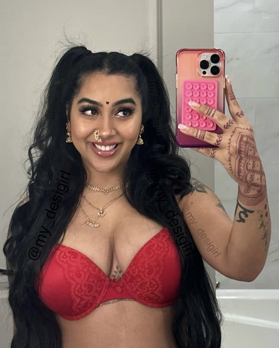 MyDesiGirl Vishakha Takes BBC In Hot Saree