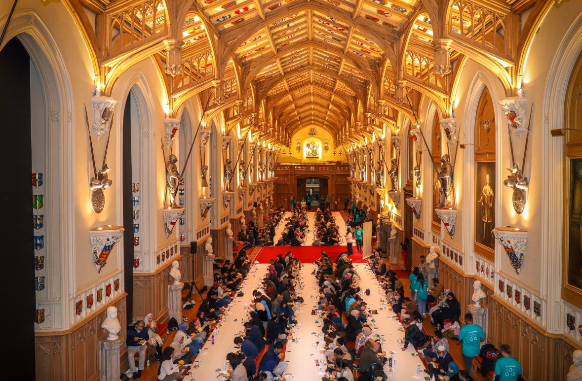 Omar Salha (@o_salha) on Twitter photo Simply breathtaking!💫 A royal <a href="/OpenIftar/">Open Iftar</a> for the first time in British history! 🇬🇧
The first ever <a href="/OpenIftar/">Open Iftar</a> was held inside Windsor Castle’s State Apartments in the Castle’s 1,000 year history with 400 people of all backgrounds, faiths & communities! 🏰🌙
📸 <a href="/ShaFoShizzle/">Acacia Diana</a> Simply breathtaking!💫 A royal <a href="/OpenIftar/">Open Iftar</a> for the first time in British history! 🇬🇧
The first ever <a href="/OpenIftar/">Open Iftar</a> was held inside Windsor Castle’s State Apartments in the Castle’s 1,000 year history with 400 people of all backgrounds, faiths & communities! 🏰🌙
📸 <a href="/ShaFoShizzle/">Acacia Diana</a>