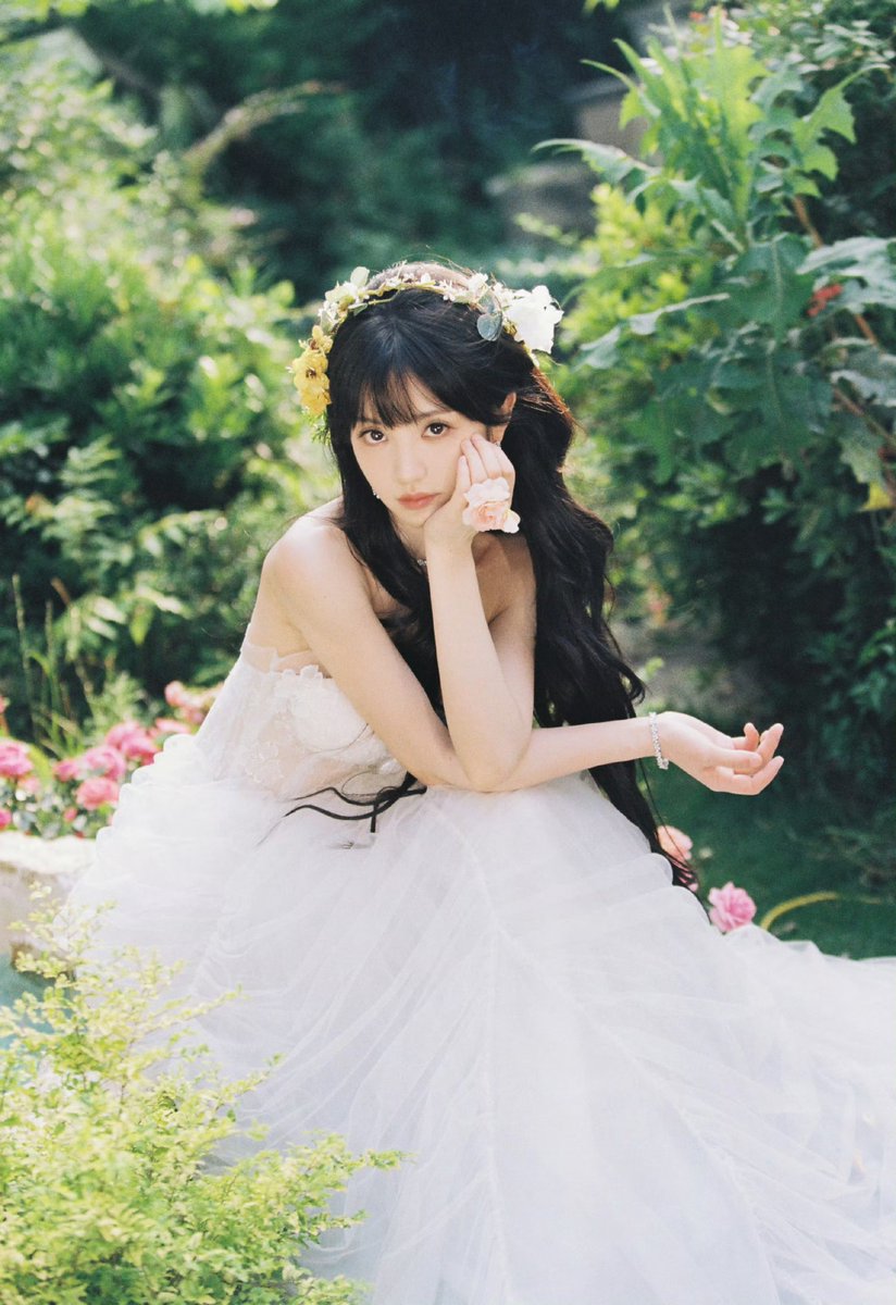 田曦薇 tweet media