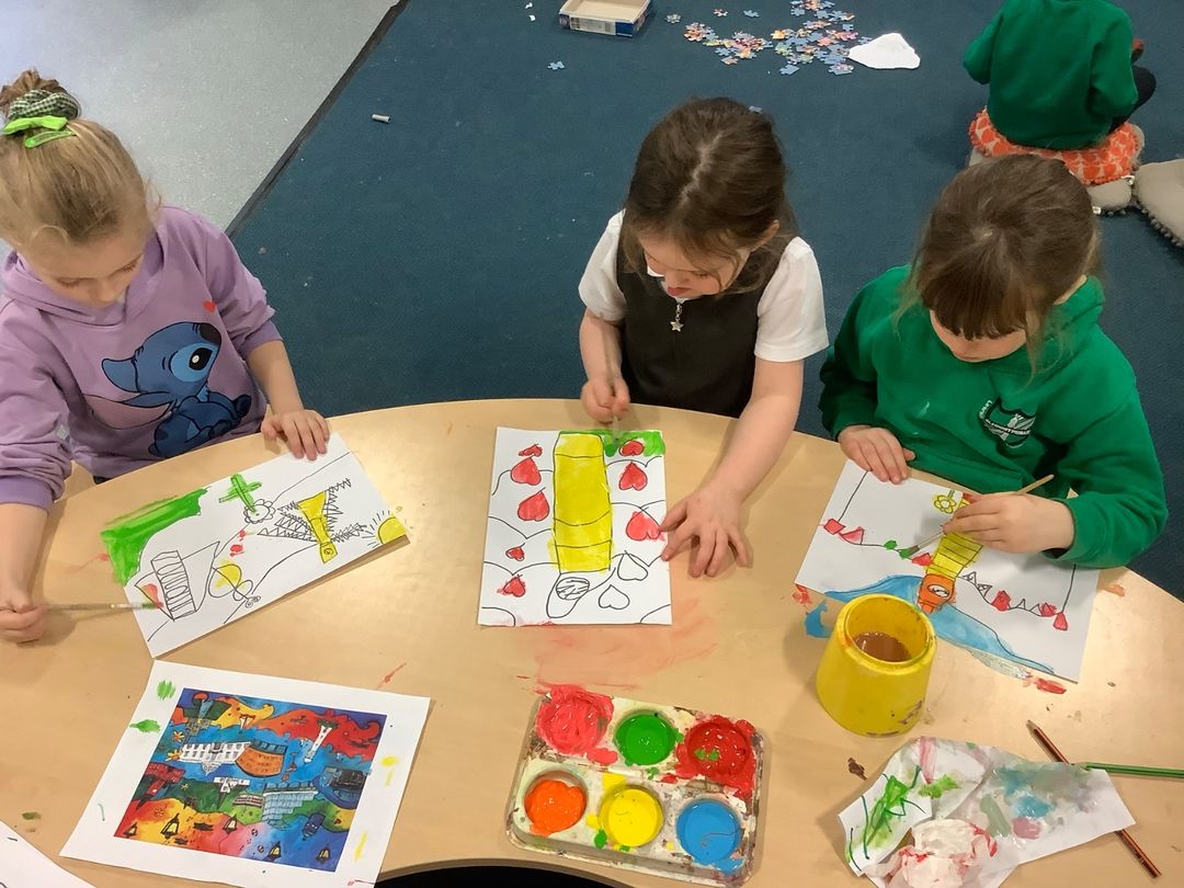glanhowyprimary's tweet photo. In Corn Du we have created our own bright artwork in the style of the Welsh artist Rhiannon Roberts. We used features of our local community to make our artwork personal to us! @EAS_ExpressArts #CornDu https://t.co/awxMmeyiB7