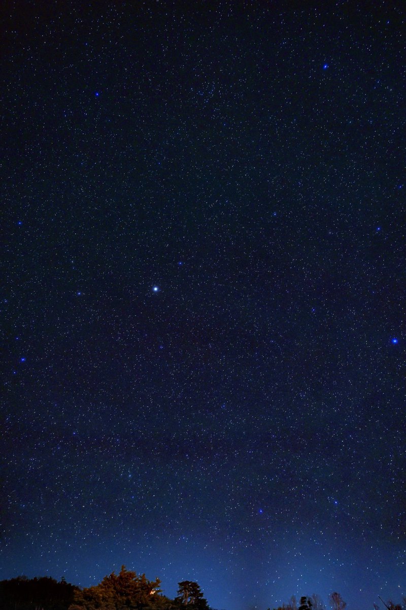 victoryship04's tweet photo. 群馬の万座温泉で星空を撮った https://t.co/e5f5k5TeU1