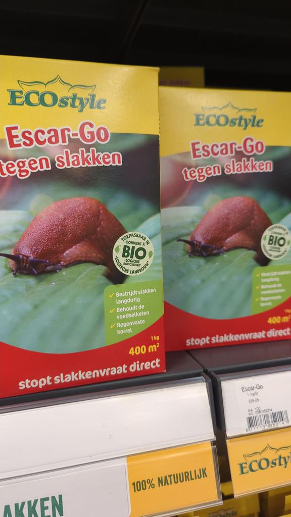 LauryXIV's tweet photo. Gespot in het tuincentrum 
#escargot #humor #woordgrap https://t.co/mDTaSh9tZe