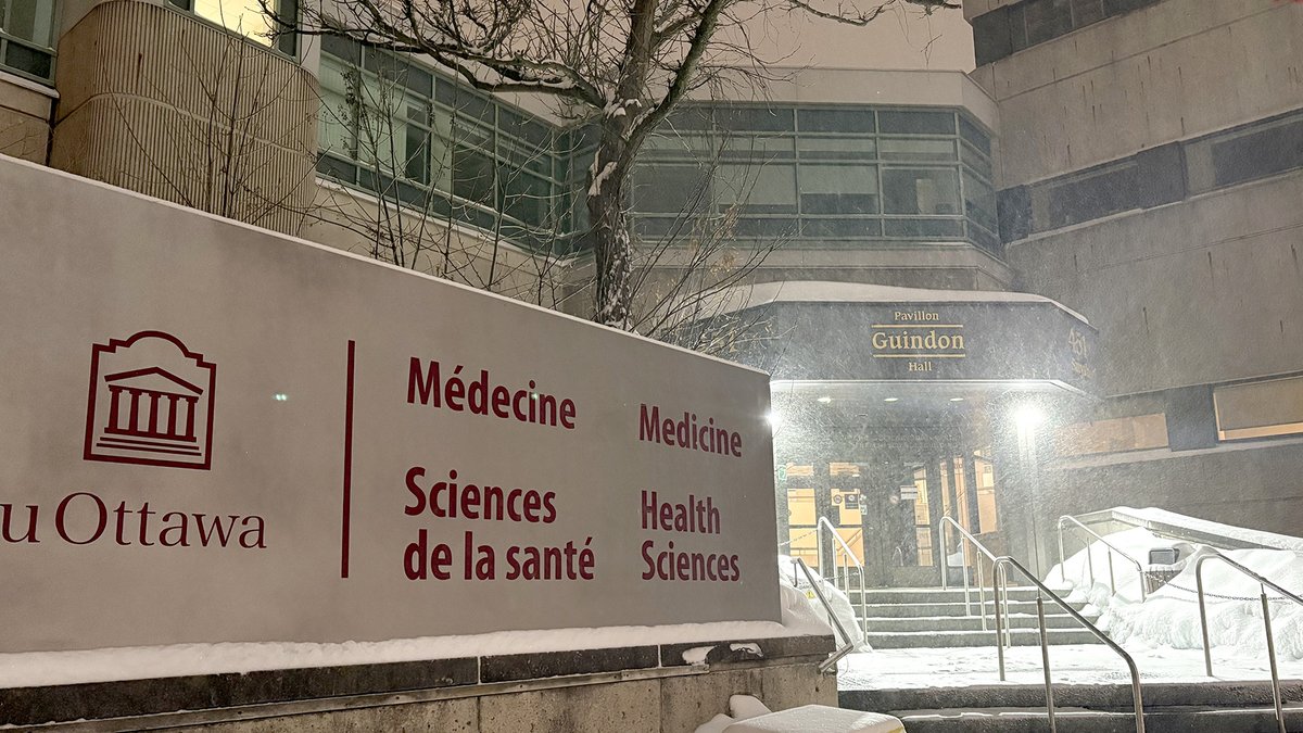 FrancopresseAPF's tweet image. Université d’Ottawa : Des lettres dénoncent un «démantèlement» de la francophonie à la Faculté de médecine: FRANCOPRESSE – Des dizaines de médecins et d’universitaires francophones disent voir un «démantèlement… dlvr.it/TJHt8C #FrCan #Francophonie #MédiasFrancos