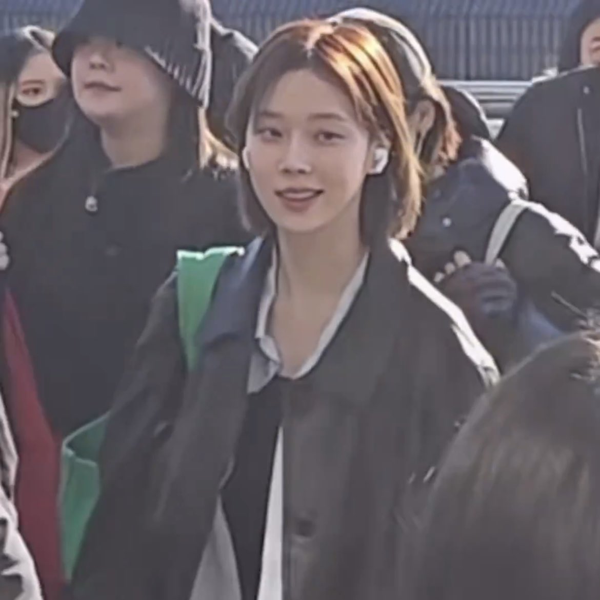 WHY ARE YOU SMIRKING LIKE THAT 😳😩🫠