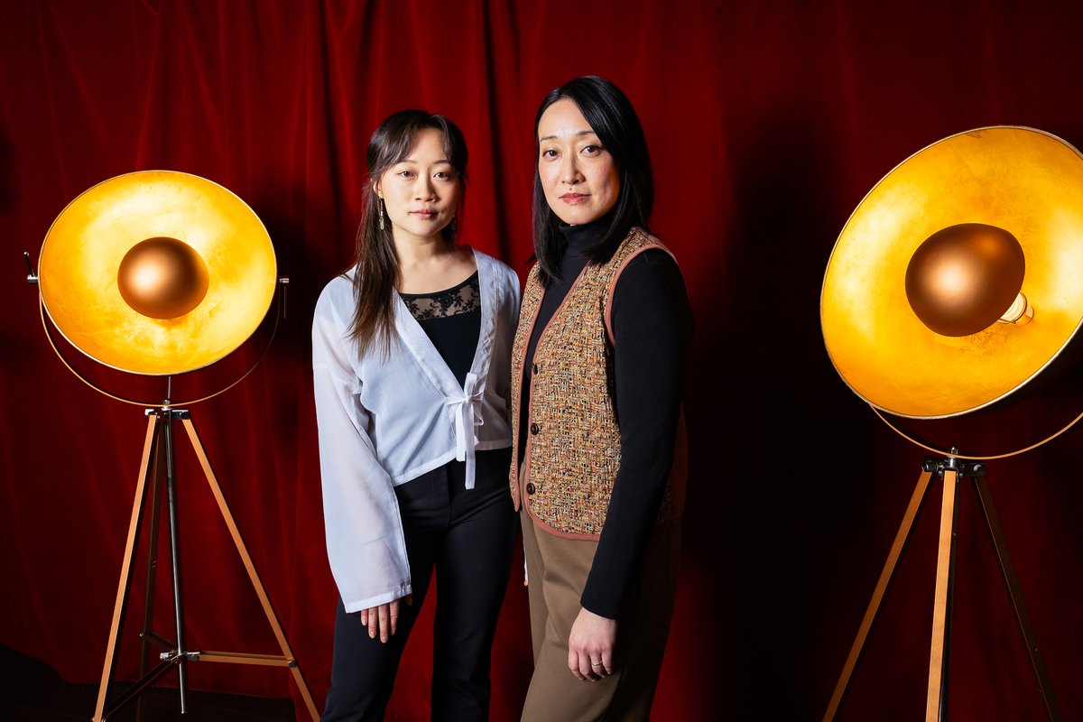 Kiln Theatre (@kilntheatre) on Twitter photo Bringing to life two of the most influential women in Chinese history, meet the cast of Shanghai Dolls.
Gabby Wong | Lan Ping/Jiang Qing
Millicent Wong | Li Lin/Sun Weishi
Shanghai Dolls, 3 April - 10 May | bit.ly/SHANGHAIDOLLS_…
📸 <a href="/stevegregson_/">Steve Gregson FRSA, LBIPP</a> Bringing to life two of the most influential women in Chinese history, meet the cast of Shanghai Dolls.
Gabby Wong | Lan Ping/Jiang Qing
Millicent Wong | Li Lin/Sun Weishi
Shanghai Dolls, 3 April - 10 May | bit.ly/SHANGHAIDOLLS_…
📸 <a href="/stevegregson_/">Steve Gregson FRSA, LBIPP</a>