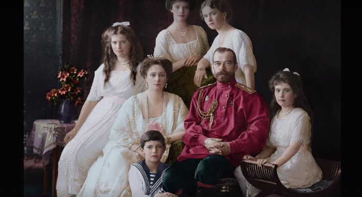 대신 이것을 봅니다: 마지막 차르 (러시아 다큐멘터리적 영화)Translate post