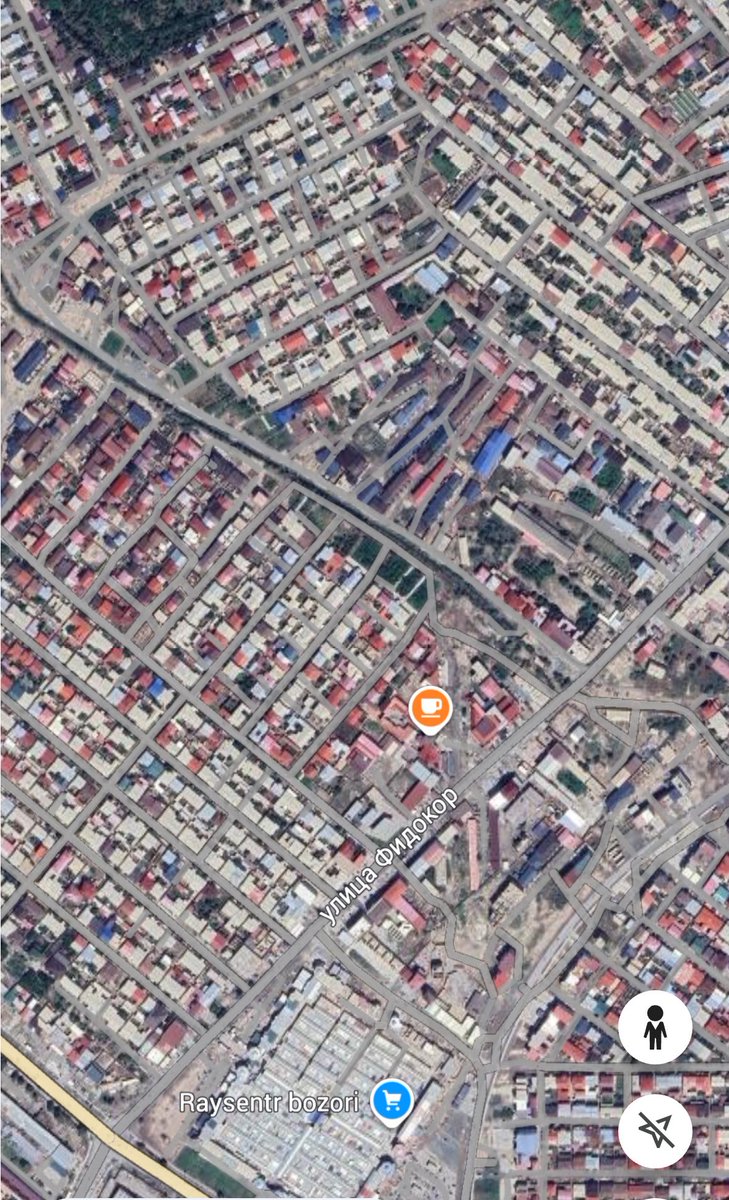 旧ソ連圏の都市中心部付近の住宅街、想像以上に区画整理のされ方と住宅の密集具合が日本に近くてがち驚き界隈

1、アルマトイ（カザフスタン🇰🇿）
2、ヴォルゴグラード（ロシア🇷🇺）
3、アシガバード（トルクメニスタン🇹🇲）
4、ウルゲンチ（ウズベキスタン🇺🇿）