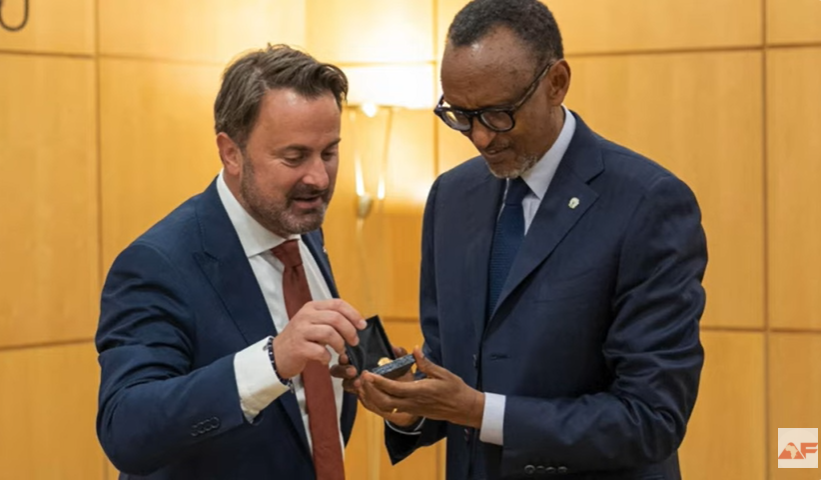 RwandaN41033494's tweet photo. Bettel sous le feu des critiques pour avoir bloqué les sanctions de l'UE contre Kagame et le Rwanda.
#XavierBettel #PaulKagame #Luxembourg #Rwanda #Sanctions
Africa Flashes: https://t.co/2ufqTwLIAy https://t.co/WLBCxtfQm5