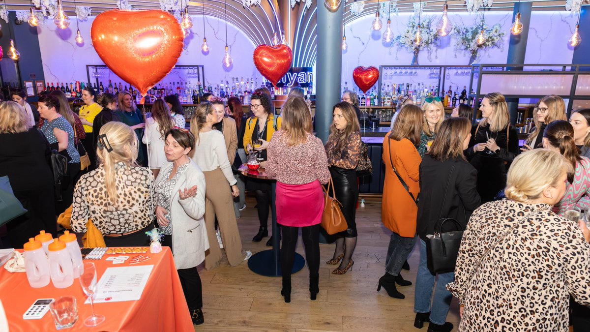 If you're looking for International Women's Day plans, why not come along to Fizz in the City on Friday? 🥂

It's the last chance to book onto our IWD themed event, which takes place at Banyan from 2:30pm to 4:30pm.

Get your free tickets at this link: eventbrite.co.uk/e/fizz-in-the-…