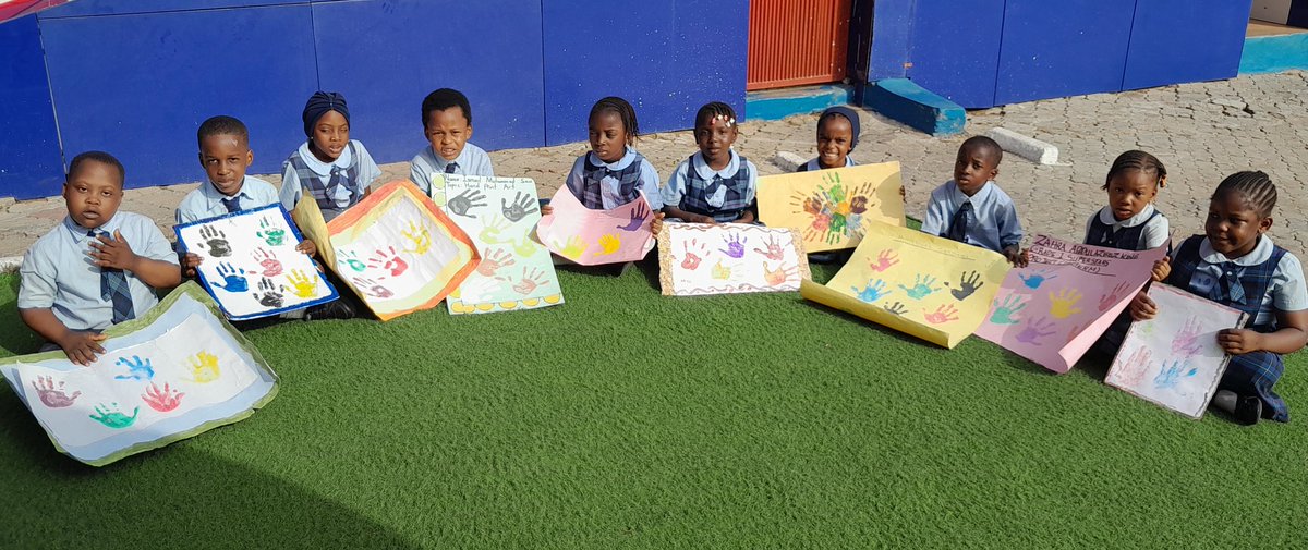 PaceSetters12's tweet image. Take a glimpse into our pupils' projects. 🥳🥳🥳🤩🤩🤩🤩🤩🤩🤩🤩
@ Pacesetters' Academy Wuse, we showcase creativity and innovations.✍️👌🏠✨️🥳🥳🥳🏠

#PacesettersAcademyAbuja 
#PacesettersAcademyWuse
#settingthepace
#wherethestarsbelong 
#bestschoolintheworld
#midtermproject