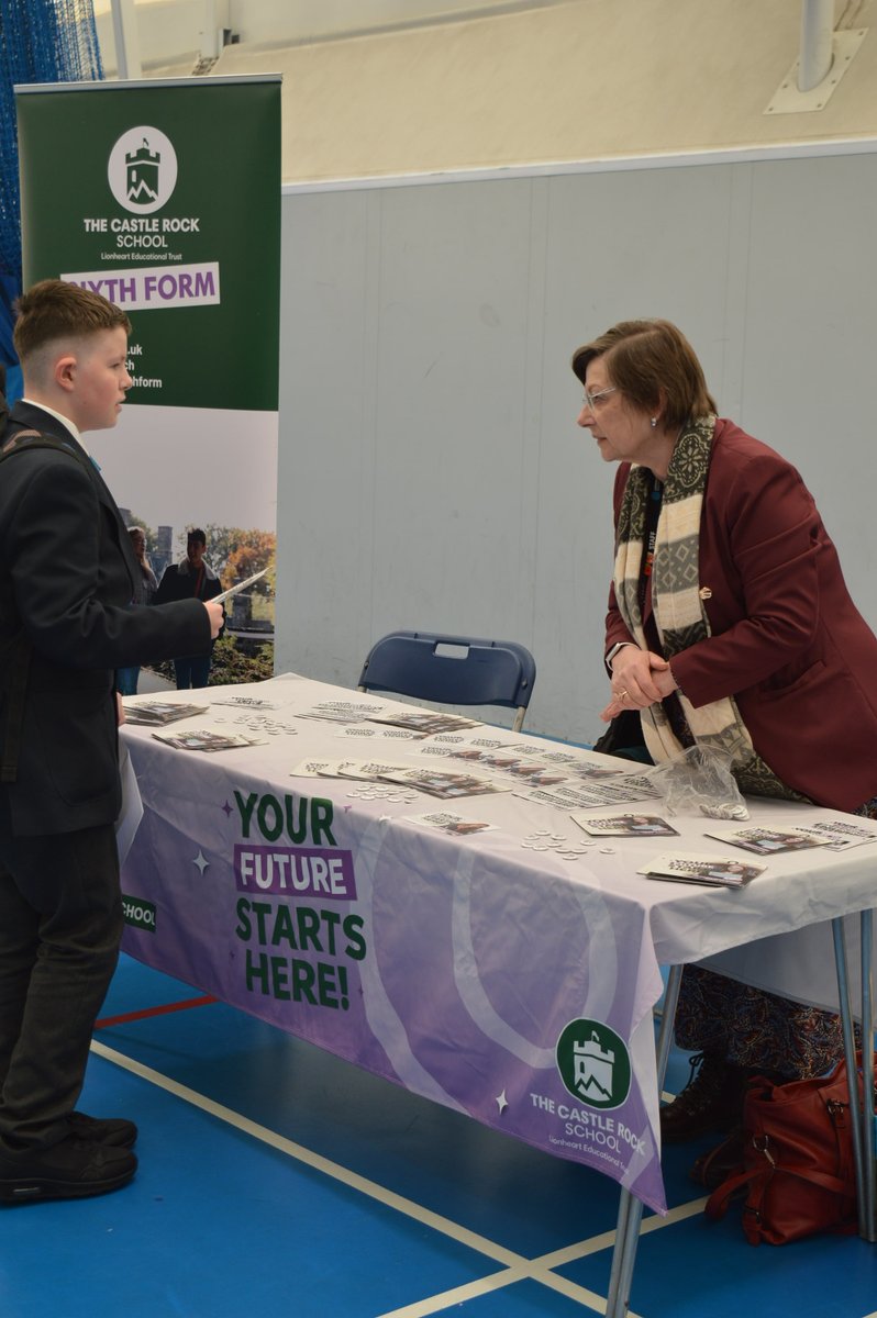🌟 National Careers Week! 🌟 Years 7-10 kicked off the week with a careers fayre at school. Students left feeling positive and inspired about their futures. Huge thanks to everyone who spoke with Newbridge students about their career paths! 🙌 #CareersWeek 🚀