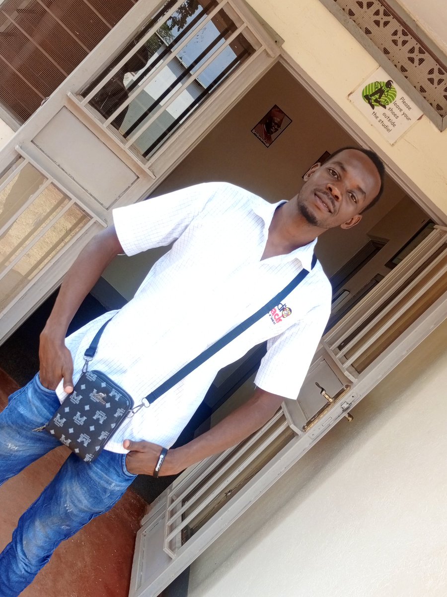 RadioPacisGulu's tweet photo. GEN WA | 3-5PM
Kick the new week and month with the latest updates on Entertainment, Sports, Job slots and much more with #JimmyJay.
#Genwa
#PeaceOfChristForAll https://t.co/vfFRQRrRwg