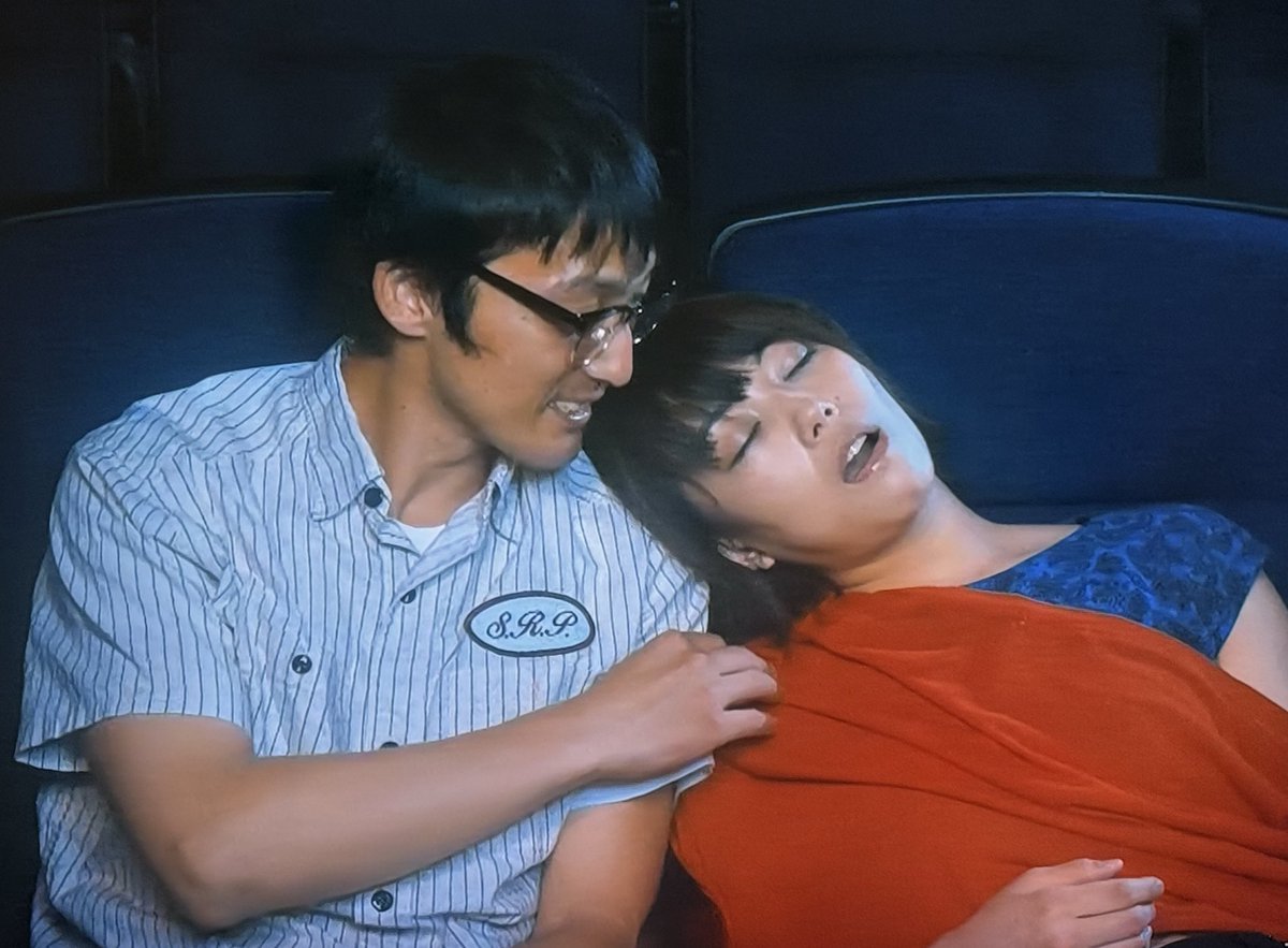 「青春墓場」
監督脚本、出演の奥田康介によるなんだか理不尽に振り回されていく人々を通じて生きていく事への様々な感情が交錯する物語。幸せという女神の後ろ髪を掴み損ねている側ともう少しで掴みかけている側という対照的な二組がふと交わってしまった時、この偶然から見出される結末は。