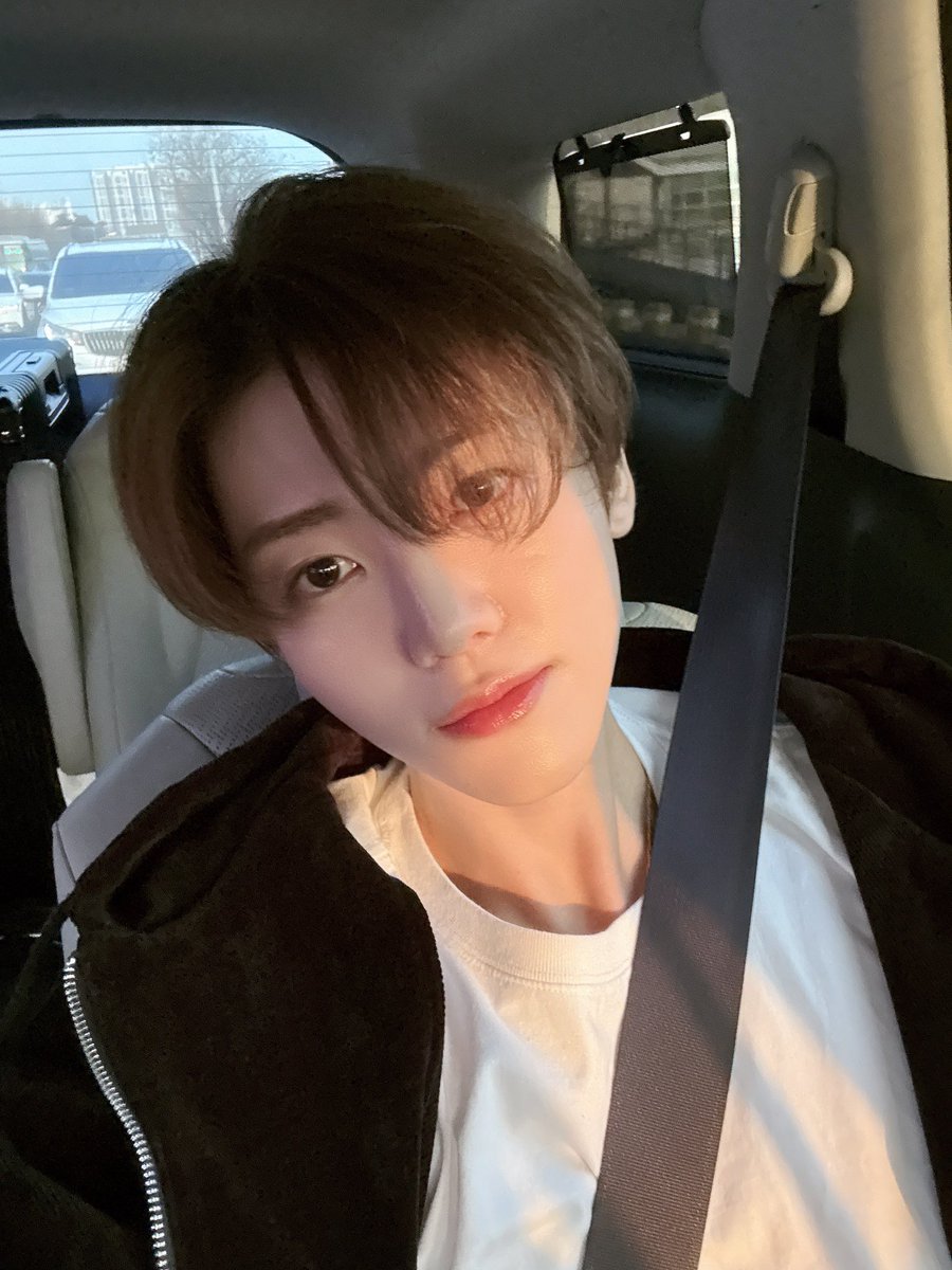 a nomin au

— dijodohin sama (katanya) musuh bubuyutan?