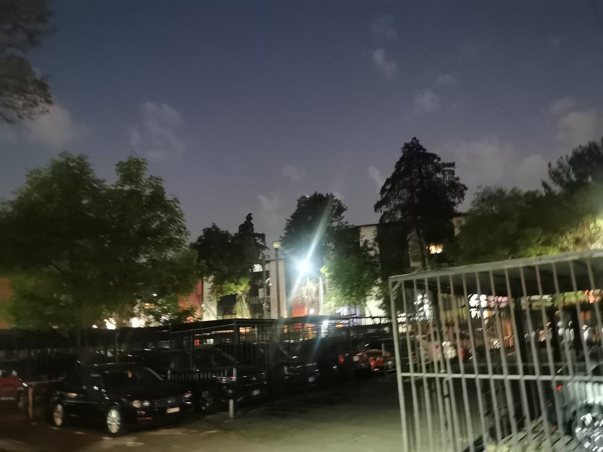 Raul_EBN's tweet photo. @AlcaldiaAO Buen día, se sabe que están en el proceso de cambio de luminarias, pero en estos días que llovió se fue la luz y cuando regresó muchas luminarias ya no encendieron... Esto es todo lo que está apagado en sección E https://t.co/SCeOIW21WU