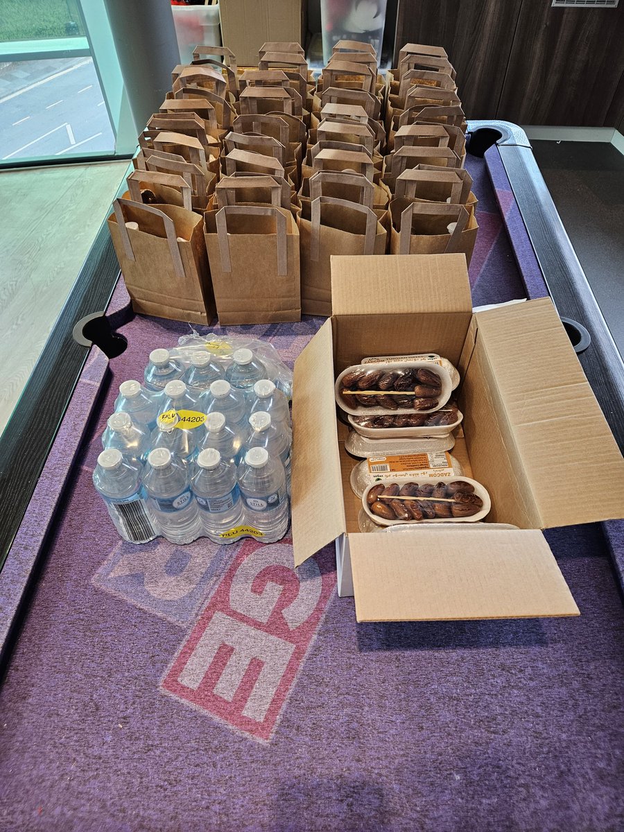 Steve H (@harcourt66) on Twitter photo Wishing you a blessed and peaceful Ramadan from all the <a href="/TeenageCancer/">Teenage Cancer Trust</a> staff based <a href="/TheChristieNHS/">The Christie NHS</a>.
Everyone visiting the TYA space during Ramadan will be given a pack that inc water, dates and sweets.
#RamadanMubarak Wishing you a blessed and peaceful Ramadan from all the <a href="/TeenageCancer/">Teenage Cancer Trust</a> staff based <a href="/TheChristieNHS/">The Christie NHS</a>.
Everyone visiting the TYA space during Ramadan will be given a pack that inc water, dates and sweets.
#RamadanMubarak