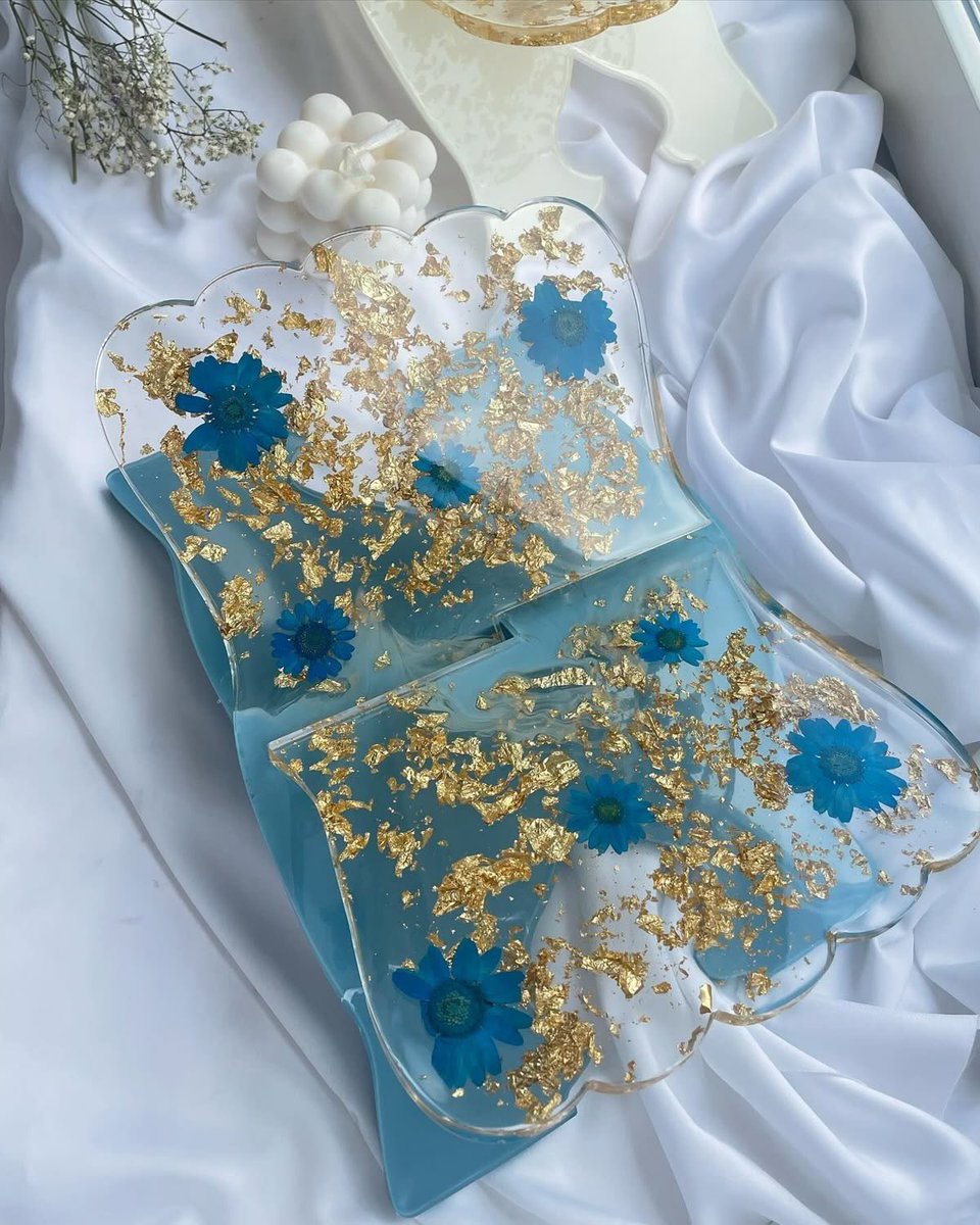 Wurababyyy's tweet image. Spiritual growth starts with a comfortable read. Get a customized book holder and bookmark for you and your loved ones🫶❤️