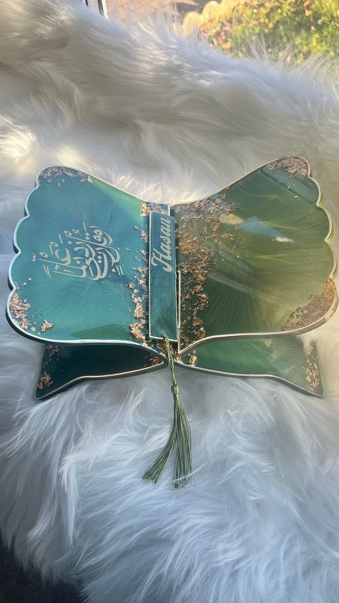 Wurababyyy's tweet image. Spiritual growth starts with a comfortable read. Get a customized book holder and bookmark for you and your loved ones🫶❤️