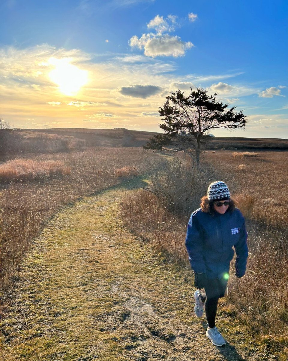 BlockIsleFerry's tweet image. 🚶‍♂️🌿 Did you know Block Island has 7 hiking trails and 6 walking trails to explore? With warmer days ahead and spring around the corner, sail away for a peaceful adventure before the busy season begins! 🚢✨

 #BlockIslandFerry #ExploreBlockIsland #SpringGetaway