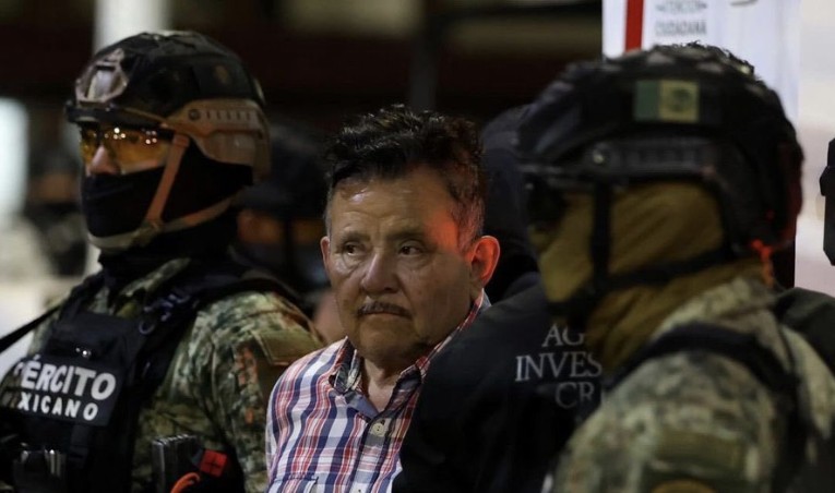 TracTerrorism's tweet photo. Security Forces Arrest Abraham Oseguera Cervantes, Aka '#DonRodo', Brother of the CJNG Leader 'El #Mencho', Atarjeas de Covarrubias, #Jalisco, #Mexico
Read more: https://t.co/YAWcHGCMCs https://t.co/iJM07U9VGY