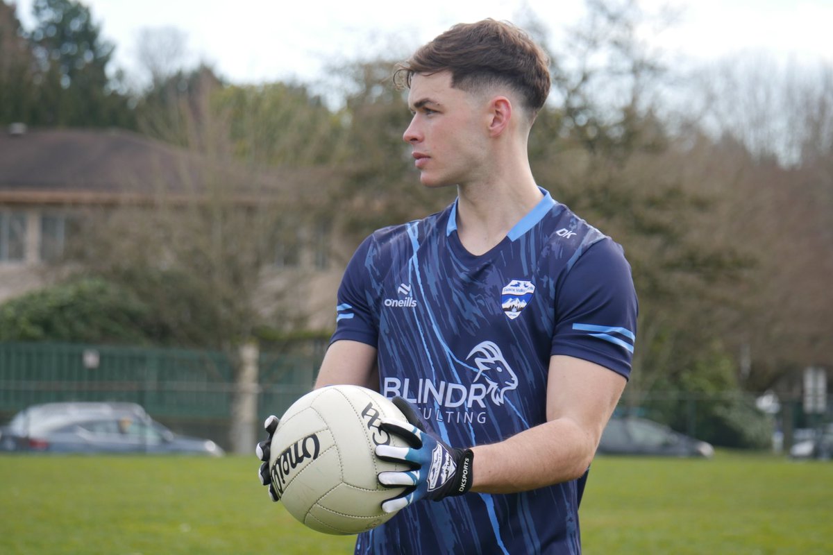 Crafted for the game, inspired by the city 🏔️ 

Proud to team up with Fraser Valley Gaels GAA for our first ever custom gloves.

Inspired by Vancouver’s breathtaking mountains and styled in the bold blue and white of the Gaels. 

📸 IG: scotty_sports_shots 

#DKSports #Vancouver