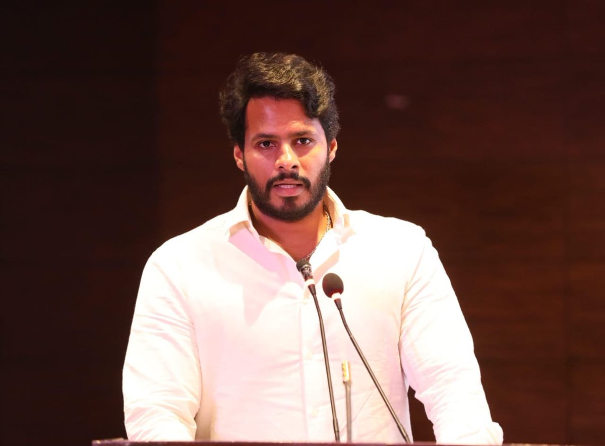 revathinikhil's tweet photo. 🙏 https://t.co/gZSC5B8HOP