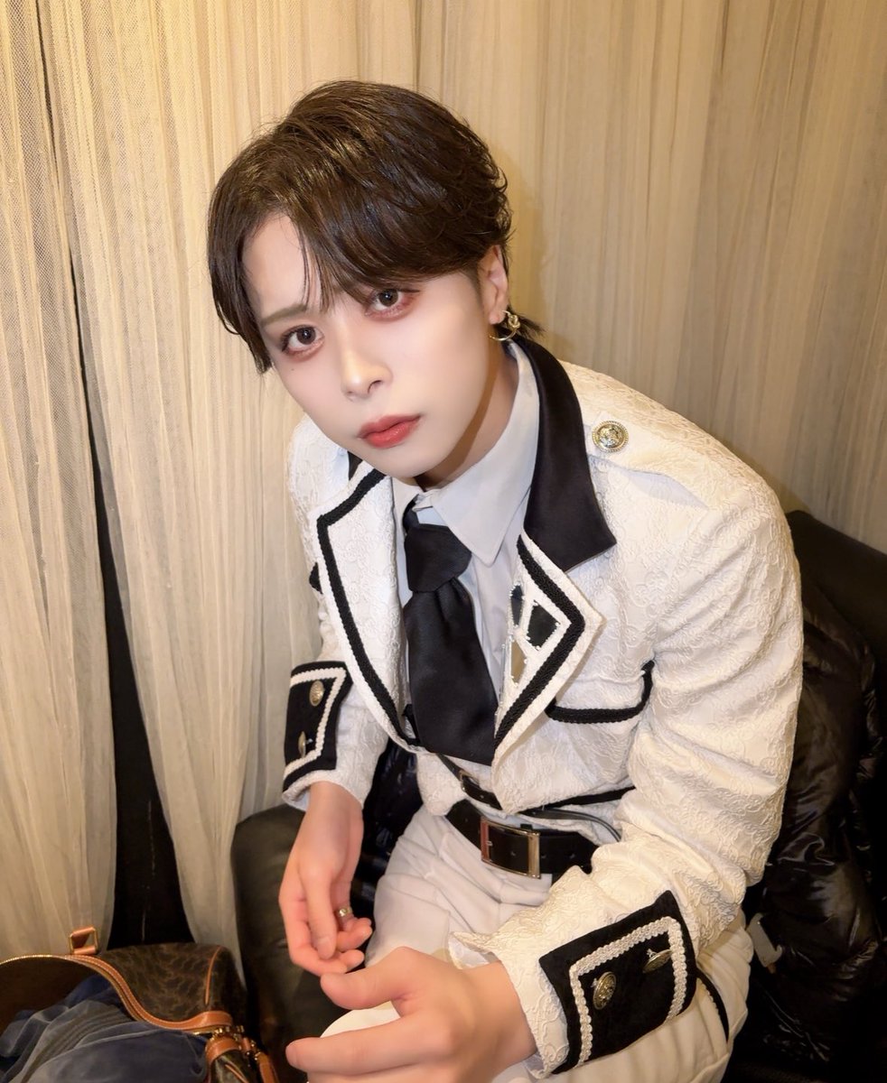 K_yuto_FF's tweet photo. 3月もよろしくお願いします🥺🤍✨ https://t.co/tvaomvlSLU